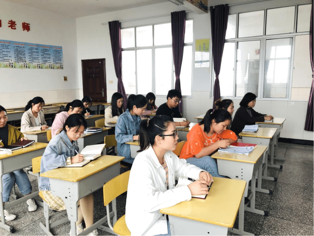 蓝鸟振翅，学习成长与自信成就感的飞翔之旅